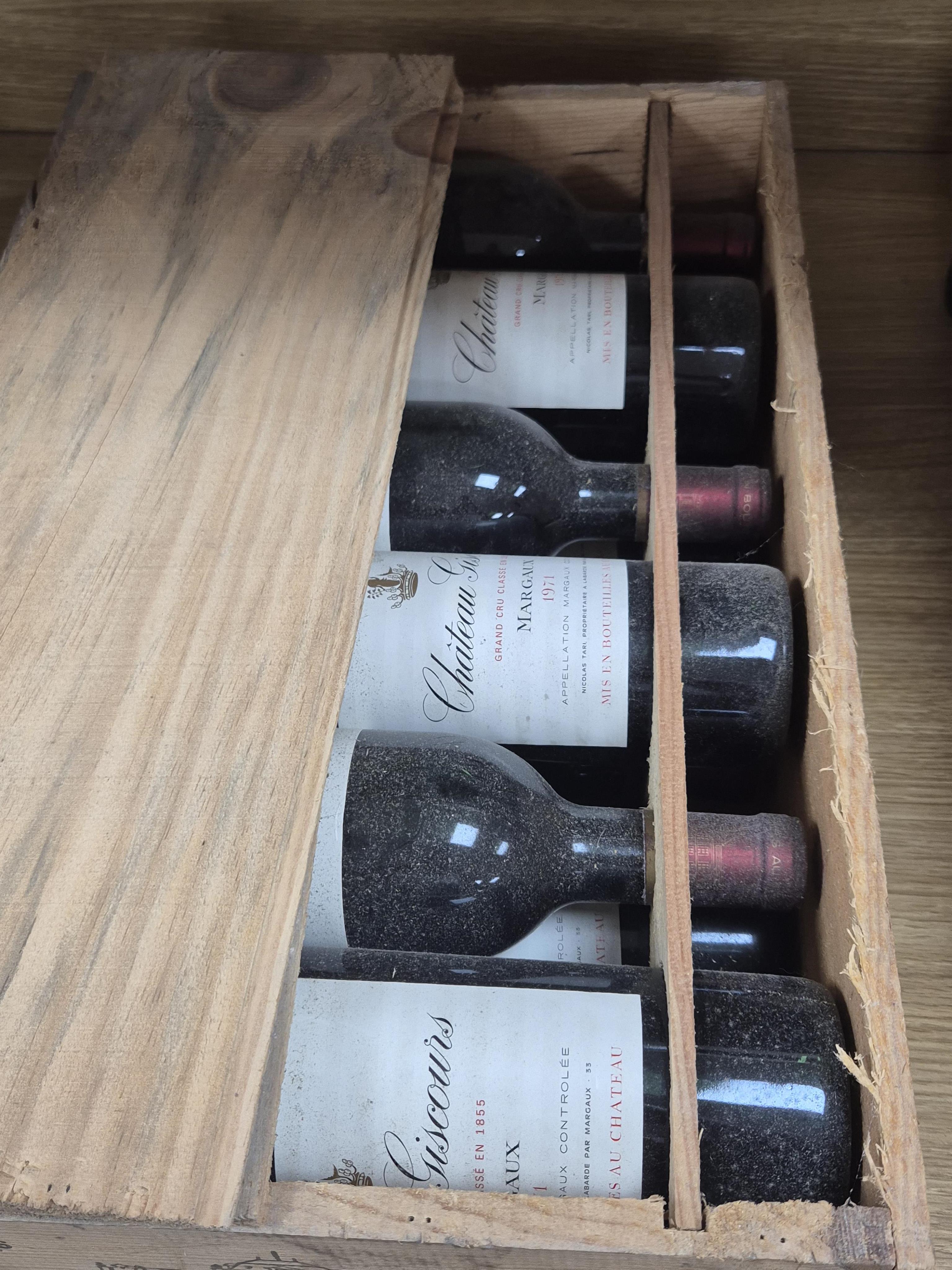 Twelve bottles of Chateau Giscours Margaux, 1971, OWC, cased
